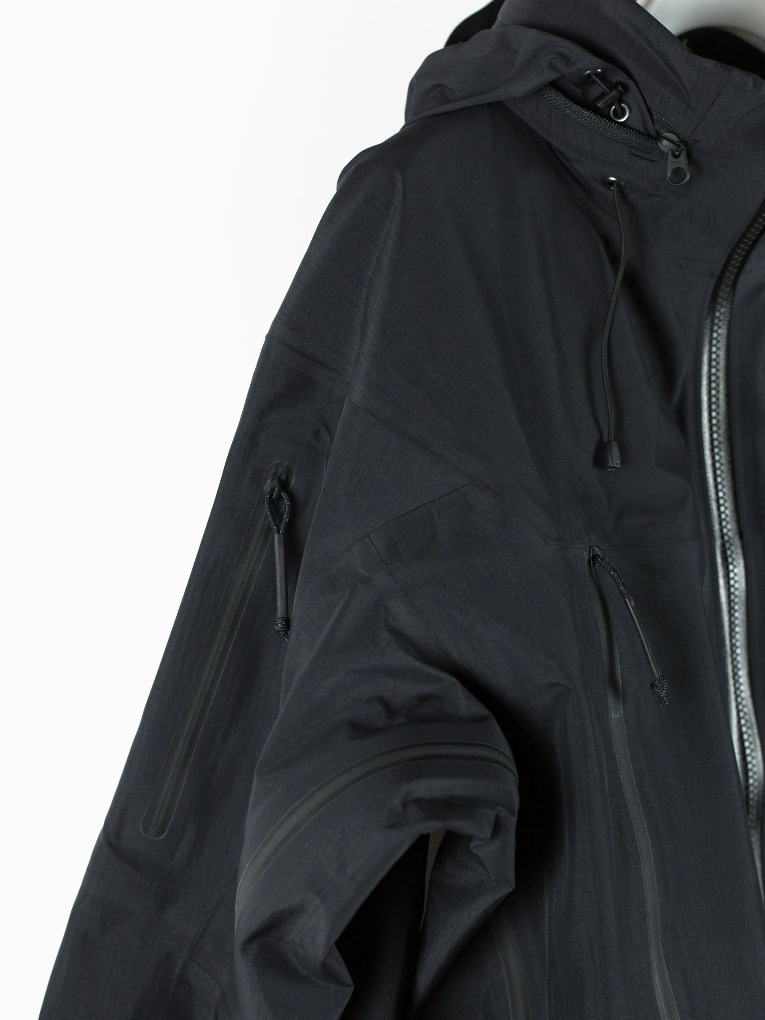 Arc'teryx LEAF Alpha Jacket Gen II